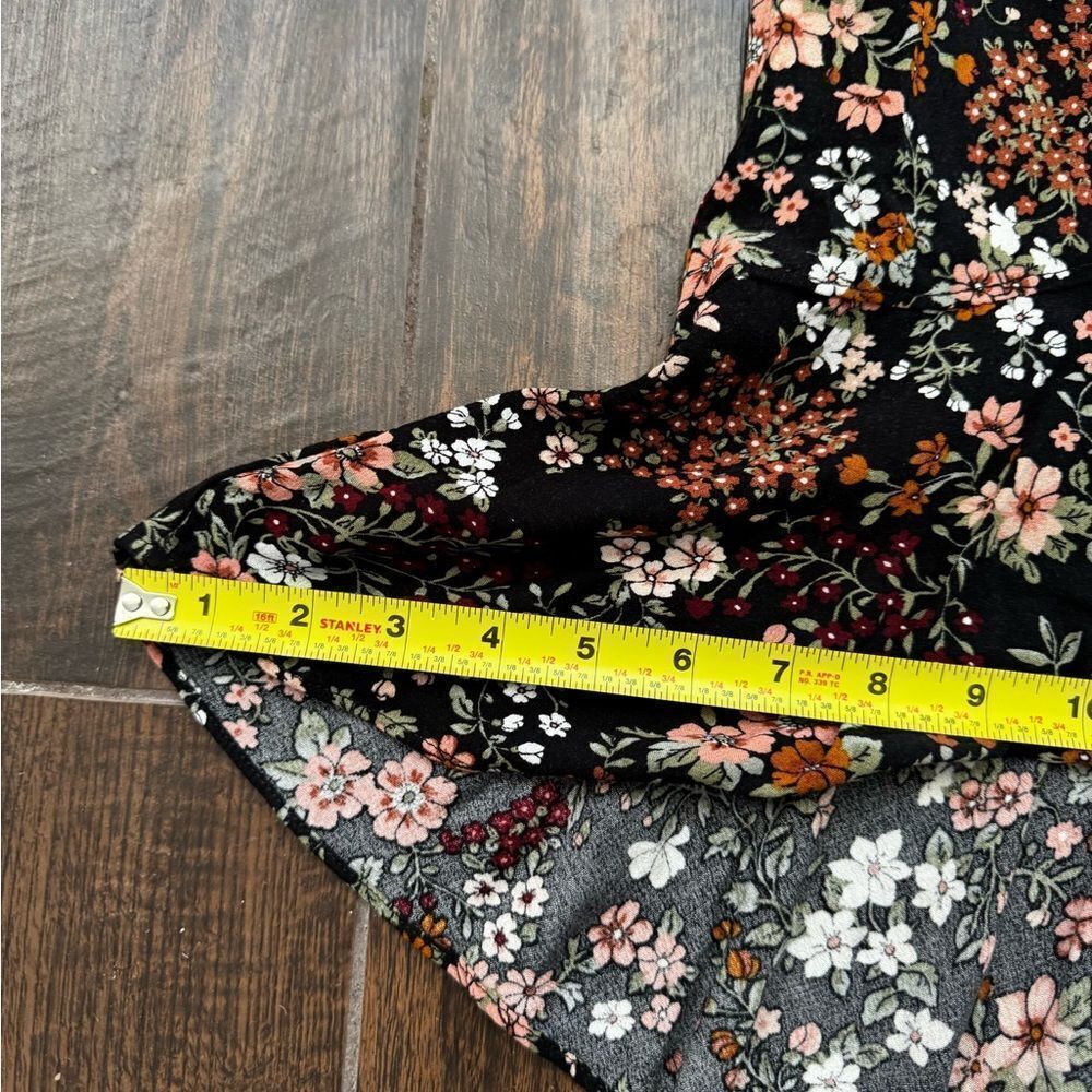 🌼 Abercrombie & Fitch Floral Ruffle Wrap Skirt sz XS - Picture 16 of 17